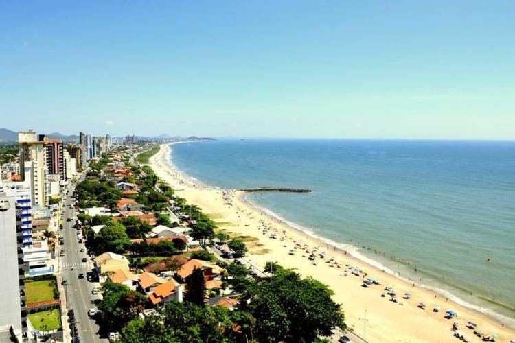 Balneário Piçarras é bandeira azul e uma das praias mais atrativas de Santa Catarina